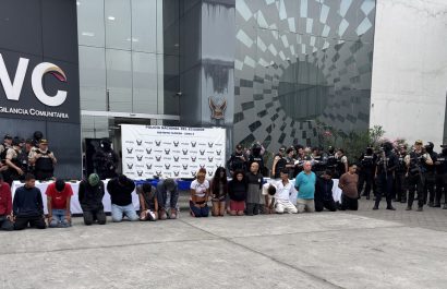 Operativo Apolo 24: Más de 20 sujetos detenidos, armas incautadas y dinero en efectivo tras allanamientos en Guayaquil