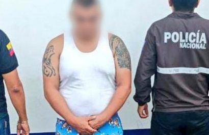 Operativo en terminal terrestre deja un detenido por tráfico de armas en Santo Domingo de los Tsáchilas