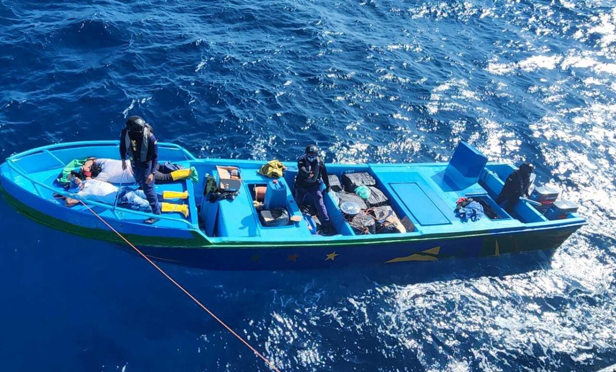 Operativo marítimo frena tráfico de drogas en costas ecuatorianas