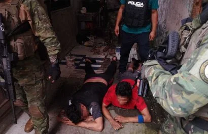 Operativos en el barrio Zaracay de Santo Domingo dejan droga incautada y detenidos