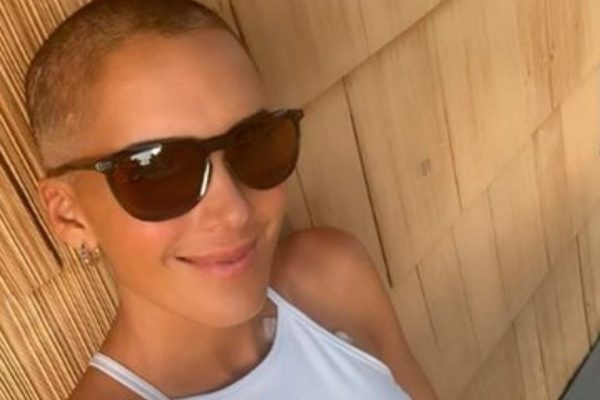 "Oren por mi quimioterapia del lunes que me tiene un poquito nerviosa", dice la Flaca Guerrero.