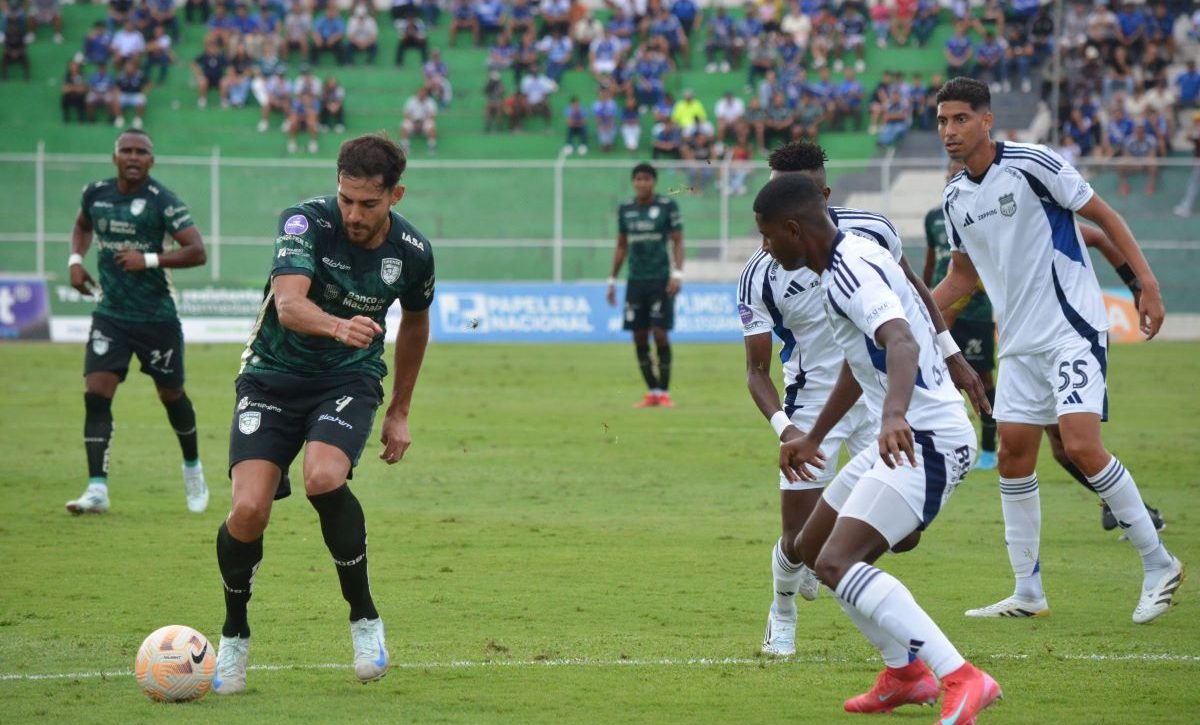 Orense empata 0-0 con Emelec y clasifica al hexagonal final de la LigaPro 2025