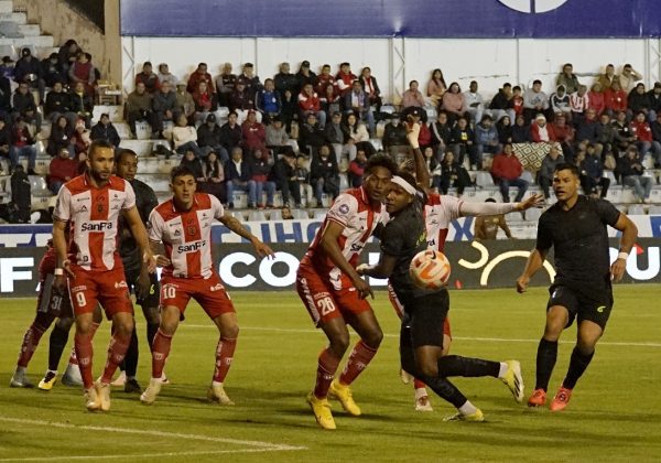 Orense logró una remontada tras vencer 2-1 a Técnico Universitario en el cierre de la fecha 19 de la Liga Ecuabet.