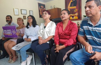 Organizaciones sociales de Ecuador llaman al voto nulo en segunda vuelta electoral
