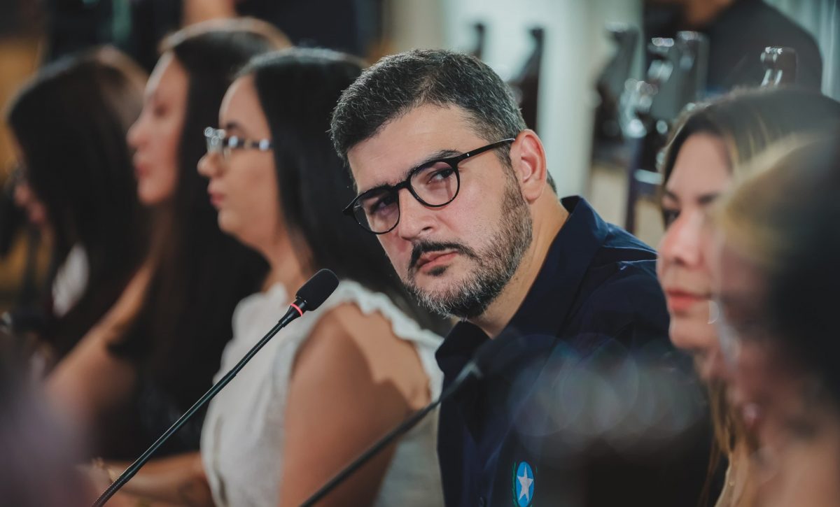 ¿Otra vez Alcalde de Guayaquil obligado a disculparse con asambleísta por niña vaga