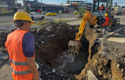 Otra vez sin agua la rotura en una tubería deja a miles sin suministro en Santo Domingo