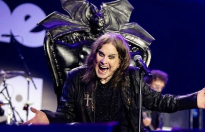 Ozzy Osbourne, icónico líder de la banda Black Sabbath y pionero del heavy metal, falleció a los 76 años, según un comunicado de su familia.