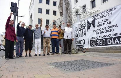 Un grupo de abogados, miembros del colectivo “Y la corte pa’ cuándo", continuarán realizando plantón en los exteriores del edificio.