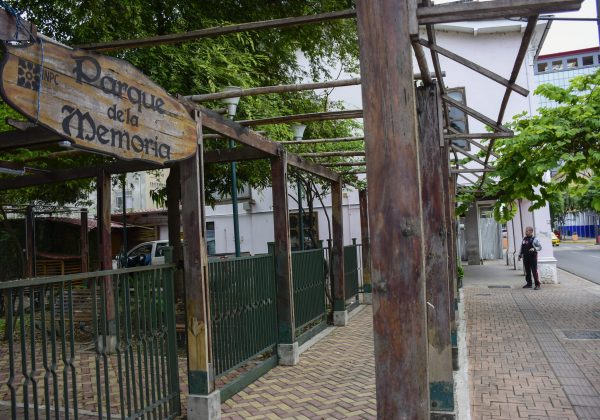 El parque de la Memoria luce deteriorado y se proyecta mejorarlo.