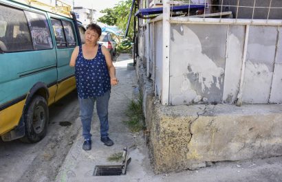 La parroquia Crucita ya cuenta con las guías de agua domiciliarias, pero aún no cuentan con el servicio.