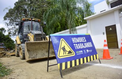 En la zona norte de Portoviejo se construye el sistema hidrosanitario, con el crédito de 50 millones de dólares.
