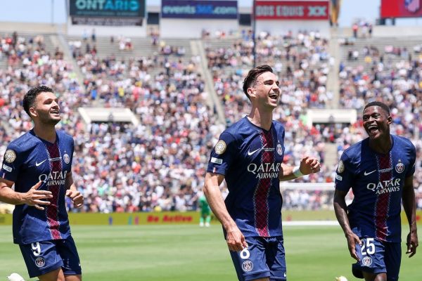 PSG con Pacho golean 4-0 al Atlético de Madrid en su debut en el Mundial de Clubes 2025