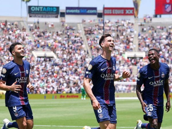 PSG con Pacho golean 4-0 al Atlético de Madrid en su debut en el Mundial de Clubes 2025