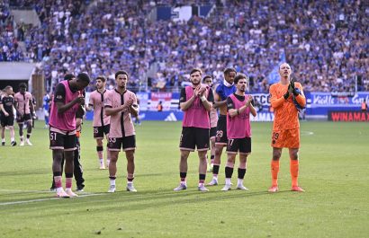 PSG que tuvo a Pacho como suplente cae 2-1 ante Estrasburgo en la Ligue 1 y suma su segunda derrota