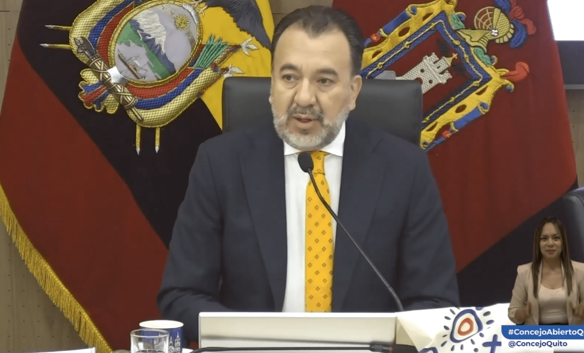 Pabel Muñoz apelará fallo judicial que devuelve el Estadio Atahualpa a la CDP