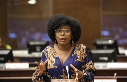 Paola Cabezas impulsa reforma laboral contra la discriminación en Ecuador