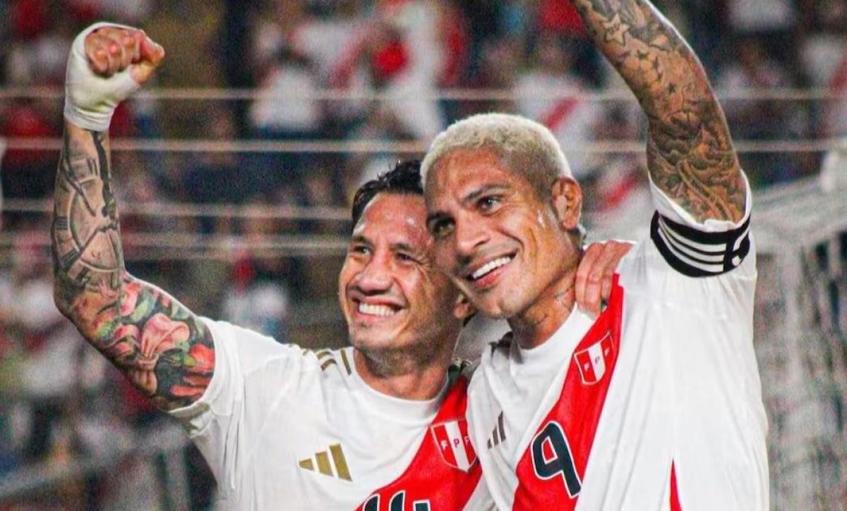 Paolo Guerrero y Gianluca Lapadula lideran la lista de Perú para la doble fecha de eliminatorias mundialistas que se jugará en junio.
