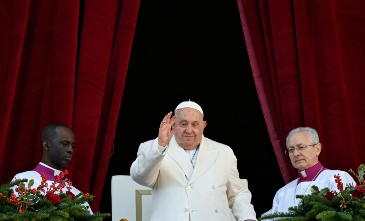 Papa Francisco delega misa de Domingo de Ramos mientras se recupera
