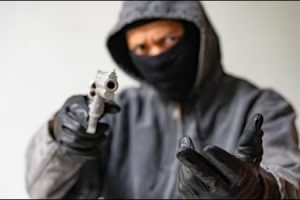 Pareja aprehendida en Santo Domingo por presunta extorsión a familia
