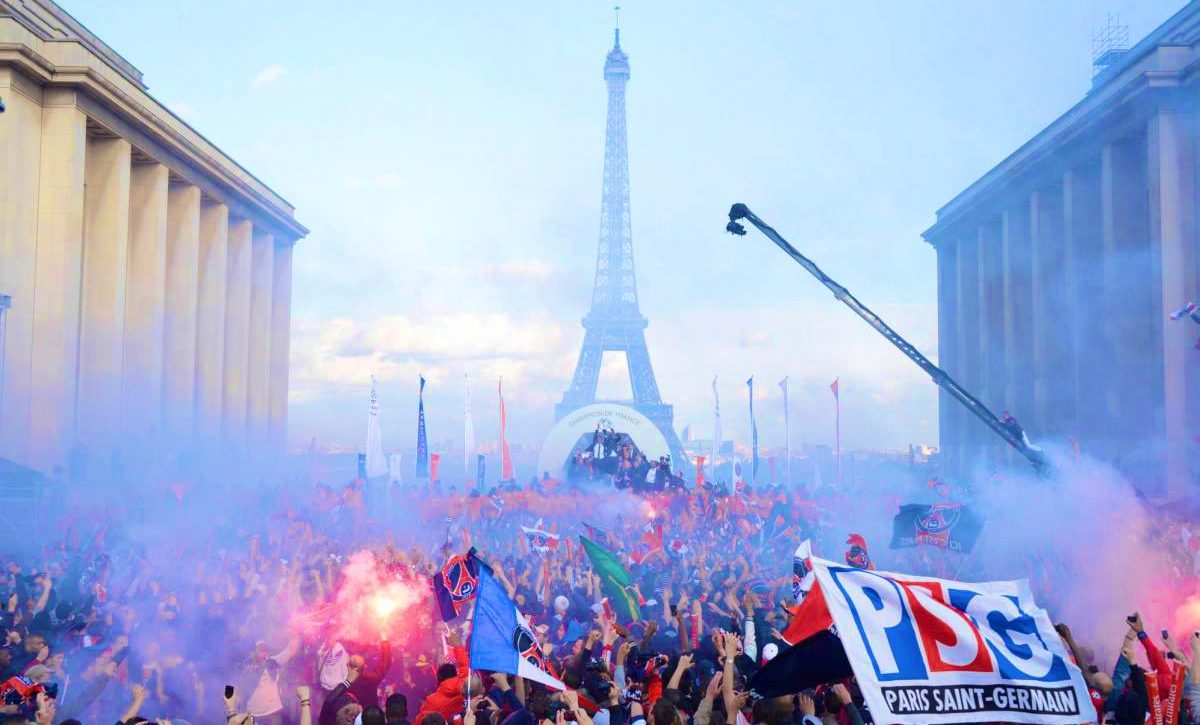 París vibra con el PSG de Willian Pacho en la final de la Champions League 2025.