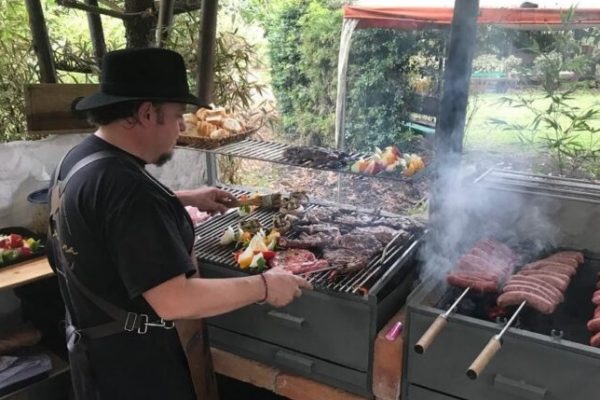 Parrilla Fest 2025: gastronomía y emprendimiento llega a la Plaza Cívica Eloy Alfaro de Quito