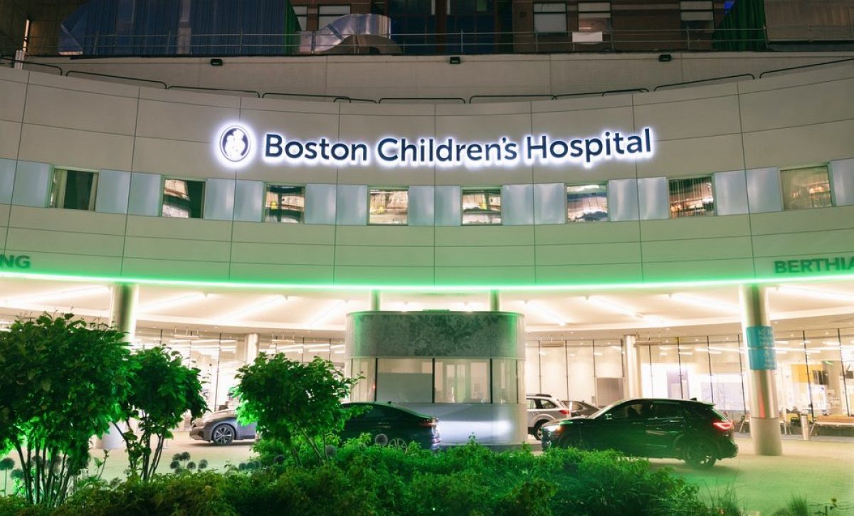 Pediatras ecuatorianos podrán capacitarse en el mejor hospital de niños de EE. UU. con beca integral