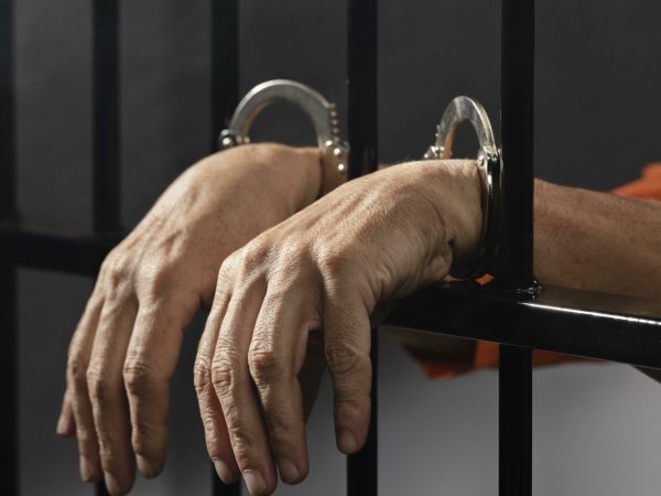 Perú promulga ley para juzgar a adolescentes de 16 y 17 años como adultos por delitos graves