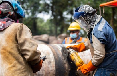Petroecuador desvincula a 70 personas que recibían sueldos dorados y ahorra cerca de 2 millones de dólares anuales. (Petroecuador).