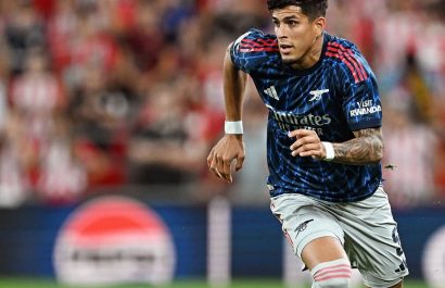 Piero Hincapié es baja en Arsenal para medir al Olympiacos por Champions League y preocupa su lesión