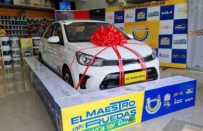 Clientes de Pinturas El Maestro participan en sorteo de Kia nuevo en Manabí