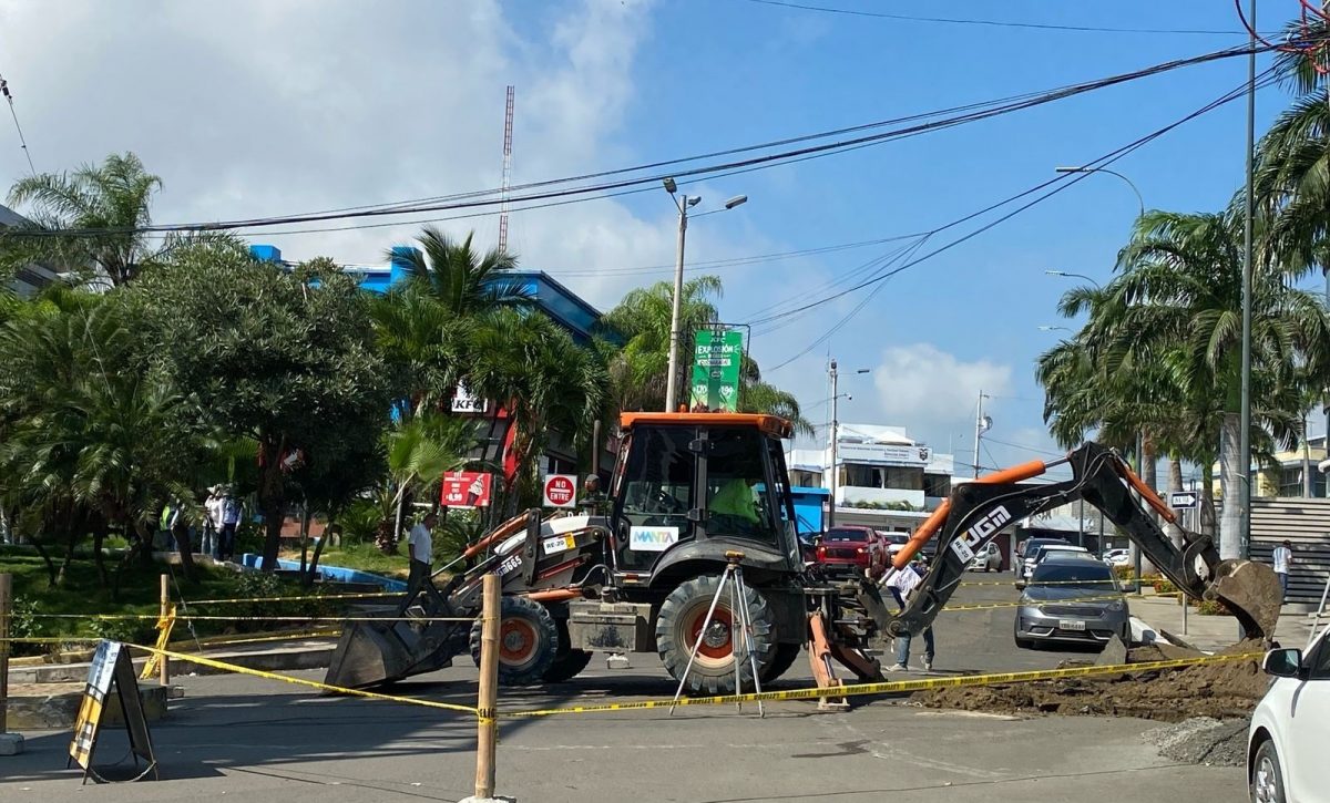 Las obras del Plan legado que ejecuta el municipio de Manta, generan reclamos ciudadanos.