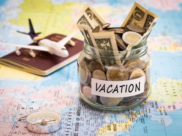 Planificar un presupuesto detallado es clave para disfrutar de unas vacaciones sin comprometer las finanzas personales