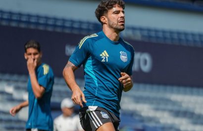 Plantel de Emelec paraliza sus entrenamientos tras incumplimientos salariales; ofrecieron pagares este miércoles y no pasó