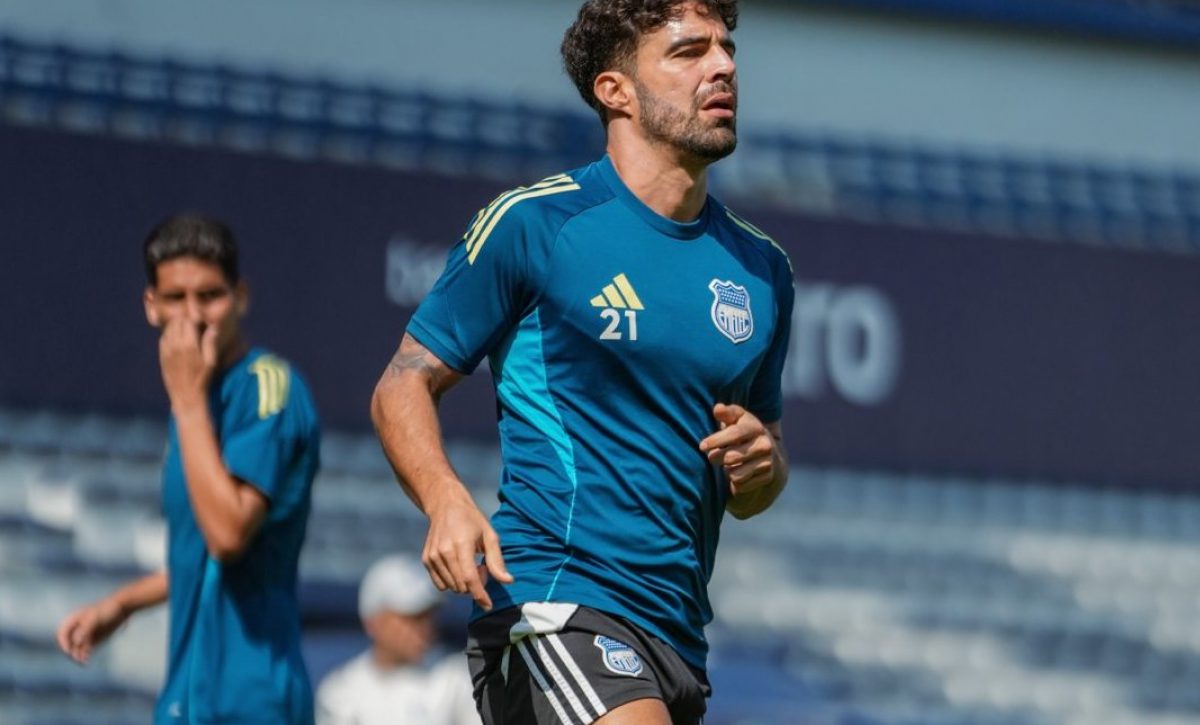 Plantel de Emelec paraliza sus entrenamientos tras incumplimientos salariales; ofrecieron pagares este miércoles y no pasó