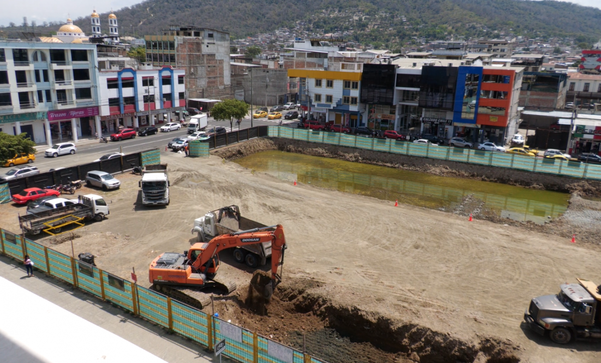 Plaza Memorial San Gregorio registra 8% de progreso nueve años tras terremoto de 2016