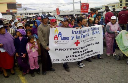 Pobreza afecta al 49,4% de la niñez en Ecuador, reporta el INEC