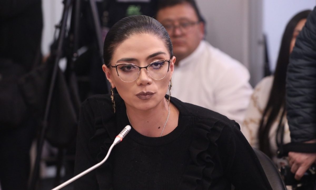 Polémica en Revolución Ciudadana La asambleísta Jhajaira Urresta anuncia su separación de RC y Luisa González le responde. (X).