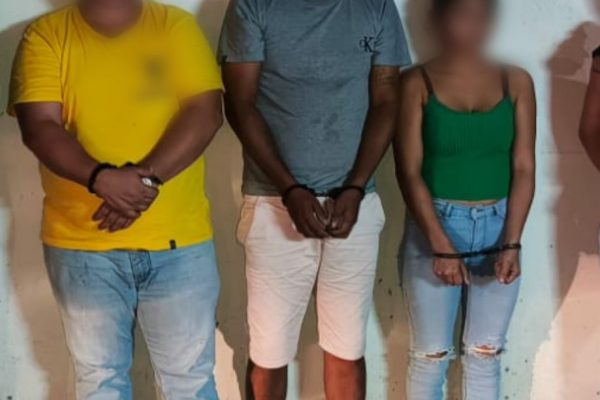 Policía captura a tres presuntos miembros de “Los Choneros” por secuestro en Guayas