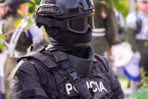 Policía descarta amenaza de bomba en el Ministerio de Educación en Quito