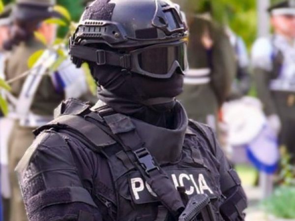 Policía descarta amenaza de bomba en el Ministerio de Educación en Quito