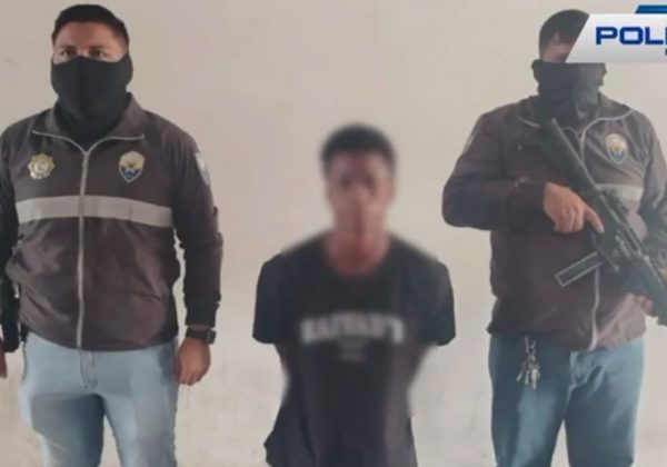 Policía detiene a presunto implicado en robo a domicilio en Esmeraldas