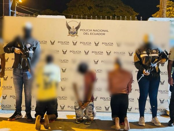 Policía detiene a tres implicados en caso de desaparición involuntaria en Esmeraldas