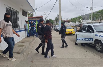 Policía detiene a varios sospechosos por intento de secuestro a dueño de una ferretería en Portoviejo