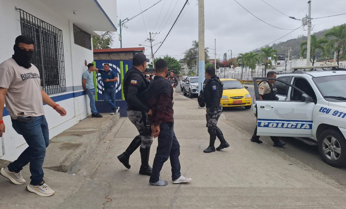 Policía detiene a varios sospechosos por intento de secuestro a dueño de una ferretería en Portoviejo