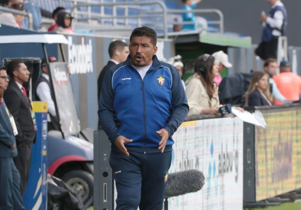 ¿Por qué Omar Asad dejó a El Nacional en plena temporada