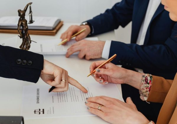 ¿Por qué julio es el mes en el que más se registran divorcios en Ecuador, de acuerdo al INEC? (Pexels).