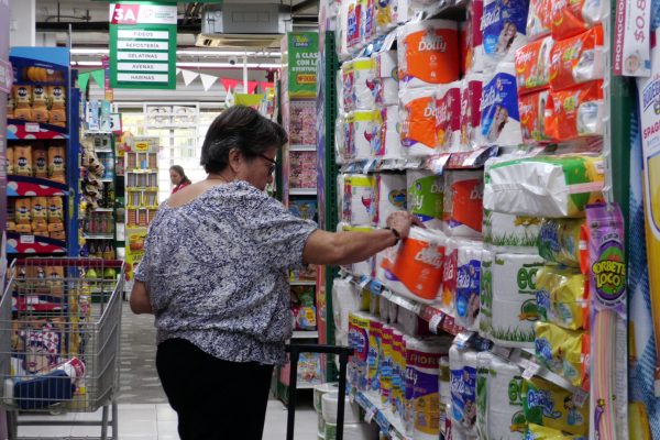 Portoviejo Comerciantes no perciben el aumento de ventas reportado por el SRI