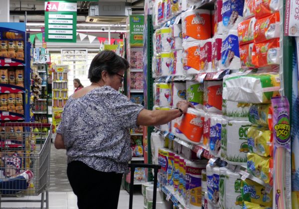 Portoviejo Comerciantes no perciben el aumento de ventas reportado por el SRI