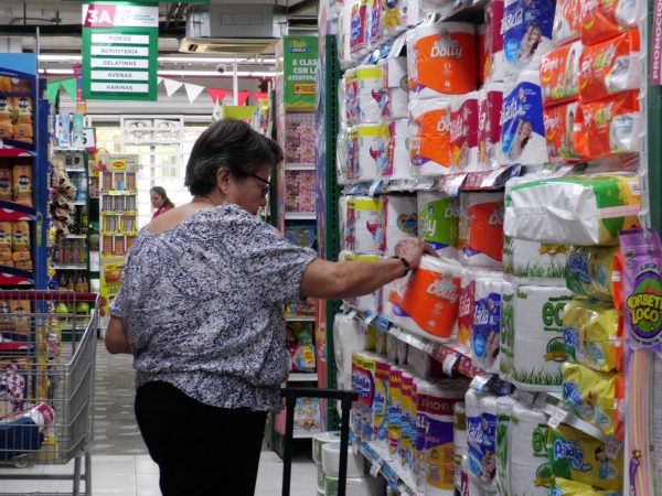 Portoviejo Comerciantes no perciben el aumento de ventas reportado por el SRI