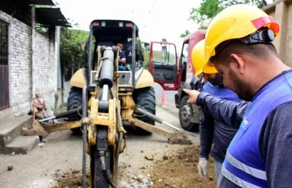 Portoviejo: Portoaguas inicia obra para solucionar reboses de aguas residuales en el callejón Humberto Vélez